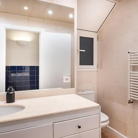 Apartamento Spacious And Comfortable In The Center Barcelona