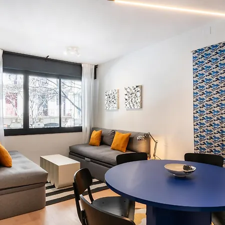 Spacious & Comfortable In Center Apartamento *