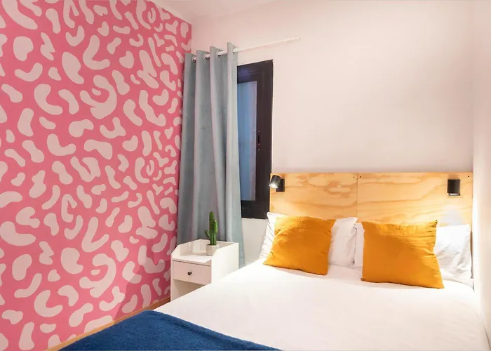 Spacious & Comfortable In Center 公寓 *