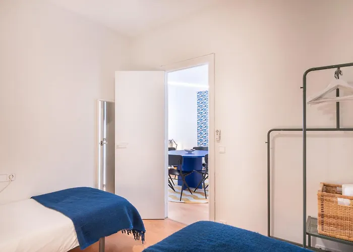 Spacious & Comfortable In Center Apartamento